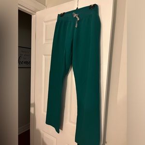 Livingston Basic Scrub Pants